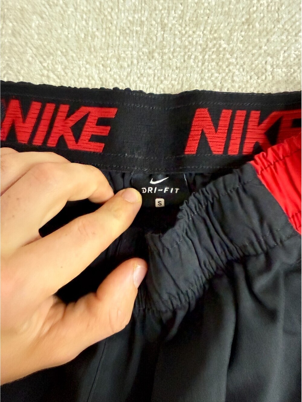 Nike Mens Small Black Red Dri-FIT Athletic Basketball Shorts White Stains Flaw - Picture 3 of 7